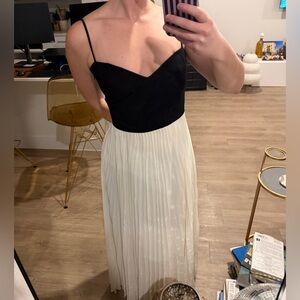 Laundry By Shelli Segal Cream Maxi Skirt